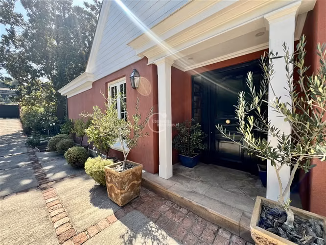 Casa en venta en Lo Barnechea. Colegio Huinganal y otros. - Imagen 32