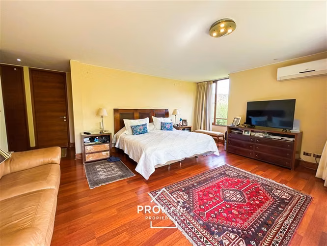 Departamento en venta 6 dorm 2 suite, servicio en Las Condes