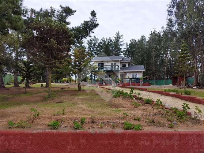 Casa en venta de 5 dorm. en Algarrobo