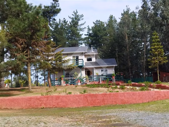 Casa en venta de 5 dorm. en Algarrobo