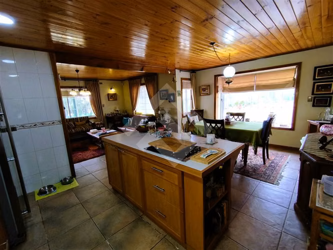 Casa en venta de 5 dorm. en Algarrobo