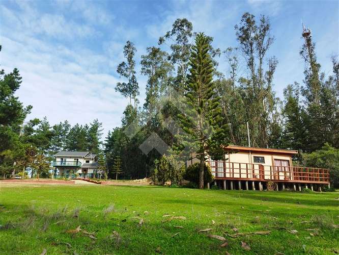 Casa en venta de 5 dorm. en Algarrobo