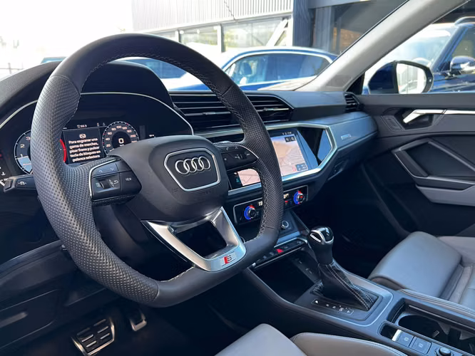 AUDI Q3 40 TFSI 2.0 S LINE  2025