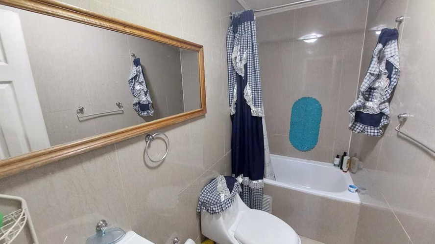 Propiedad 2 Locales y Depto en 2°Piso - Aysen (155246)