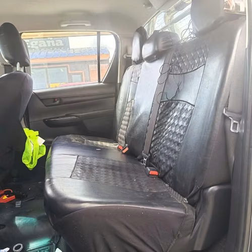 TOYOTA HILUX 4x4 - Imagen 2