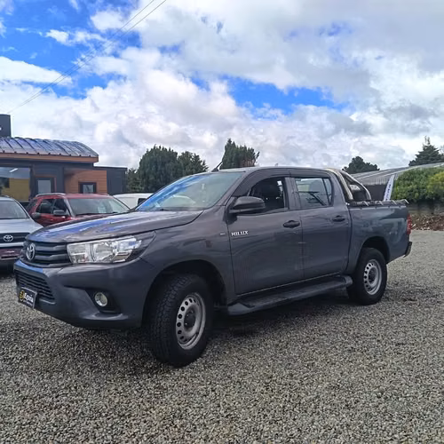 TOYOTA HILUX 4x4 - Imagen 5