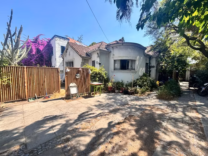 VENTA CASA 6HAB 3BA ÑUÑOA