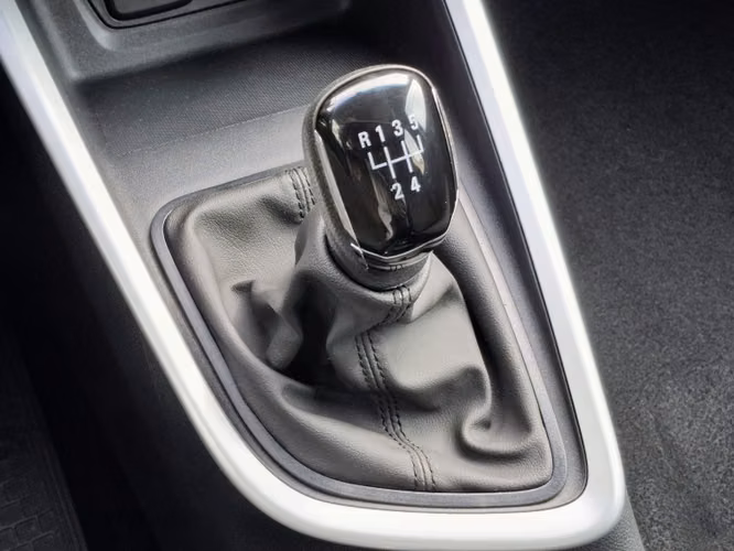 Chevrolet Onix Ltz  Mt 2024