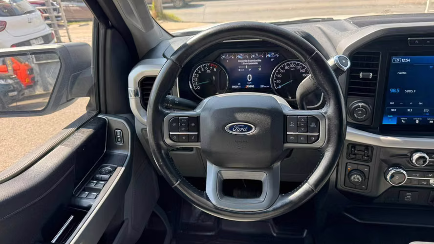 Ford F-150  XLT 4X4 5.0 AUT (2023)