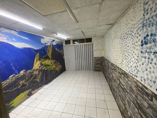 Arriendo Departamento, local cortinas, calle San Isidro con General Gana. - Imagen 2
