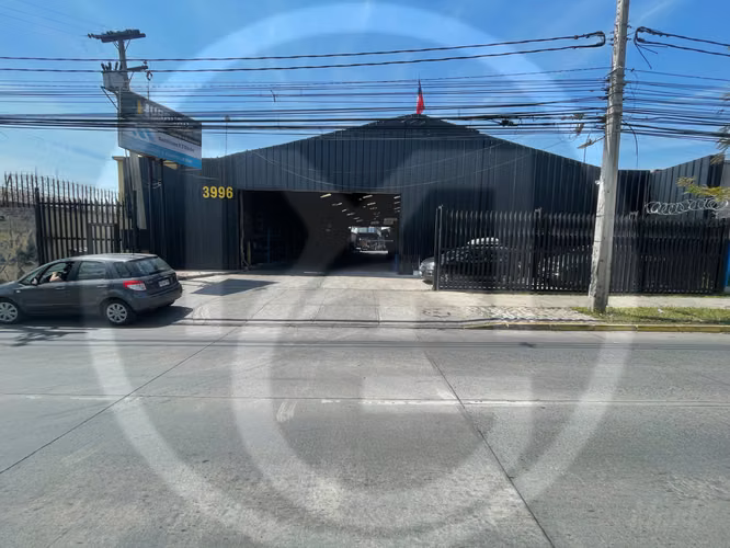 Se arrienda maestranza en san Joaquín 3800 m2 (154367)