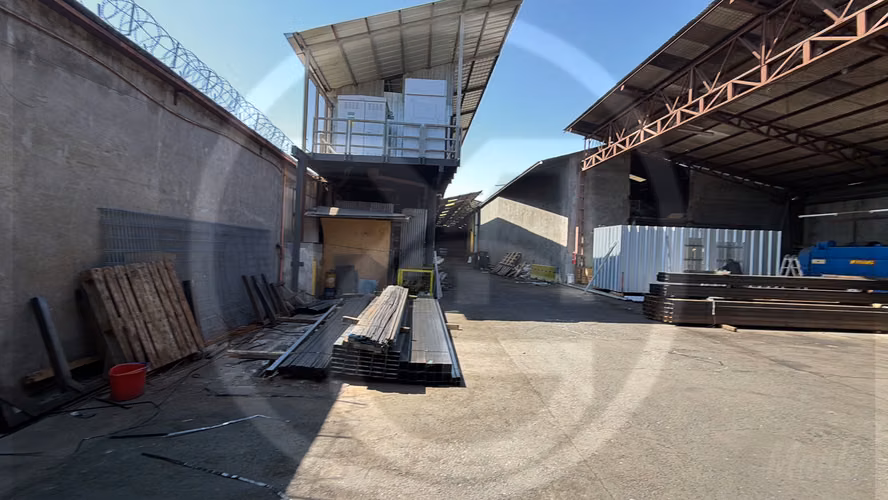 Se arrienda en san Joaquín 3800m2  (154367)