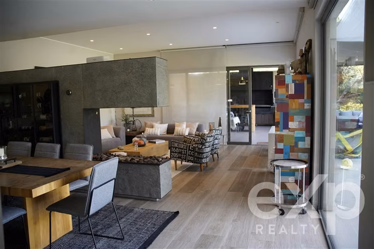Casa mediterránea en venta. Arquitectura moderna y funcional