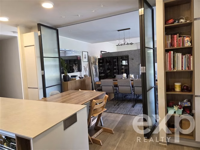 Casa mediterránea en venta. Arquitectura moderna y funcional