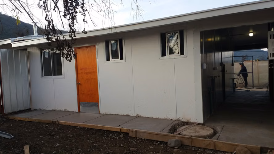 OPORTUNIDAD VENDO 4 CASAS EN ARRIENDO, TERRENO DE 2400 M2 (INGRESOS $ 1,1 MILLON POR MES)