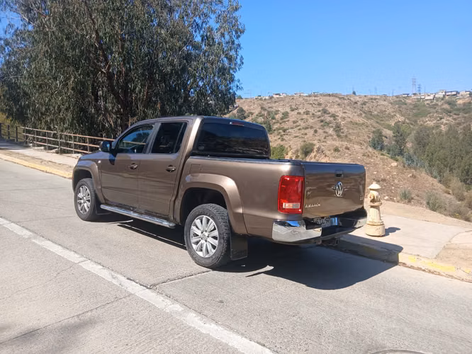 VOLKSWAGEN AMAROK HIGHLINE AT 2.0 TDI 4X4