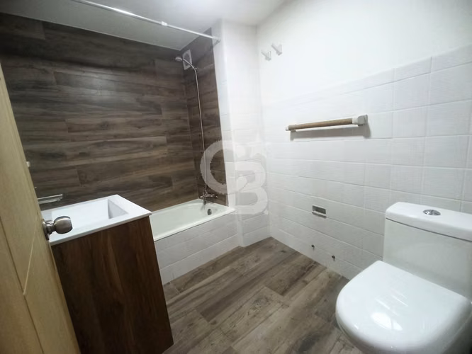 Depto. Renovado Corazón de Valparaíso | 3 Dorm + 2 Baños