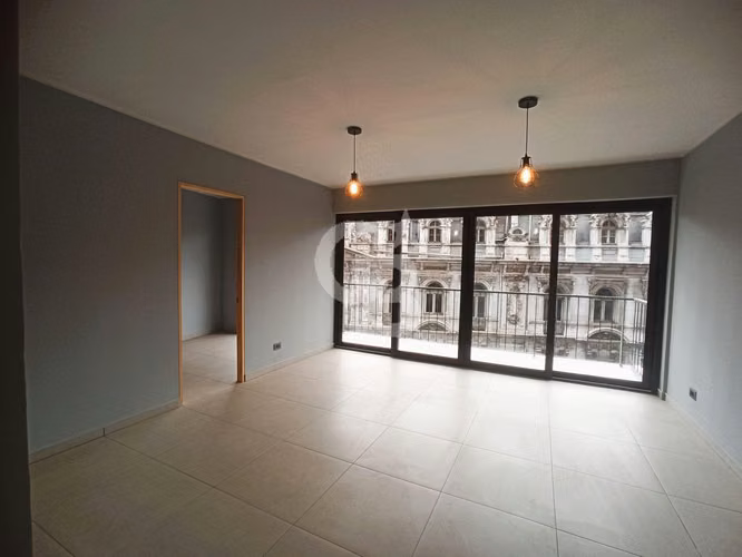 Depto. Renovado Corazón de Valparaíso | 3 Dorm + 2 Baños
