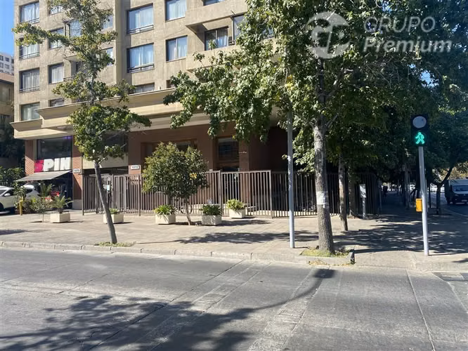 Depto 2D 2B en venta Metro Santa Ana Alta conectividad