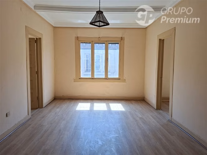 Casa en venta de 6 dorm. en Santiago