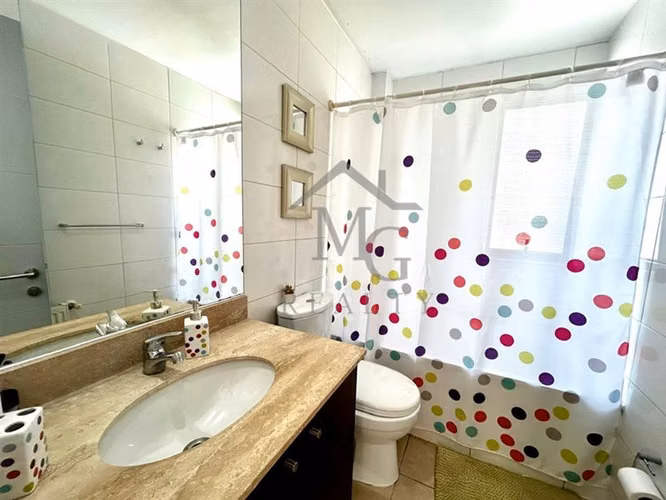 Casa en venta de 3 dorm. en Piedra Roja Colina