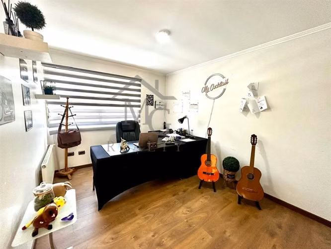 Casa en venta de 3 dorm. en Piedra Roja Colina