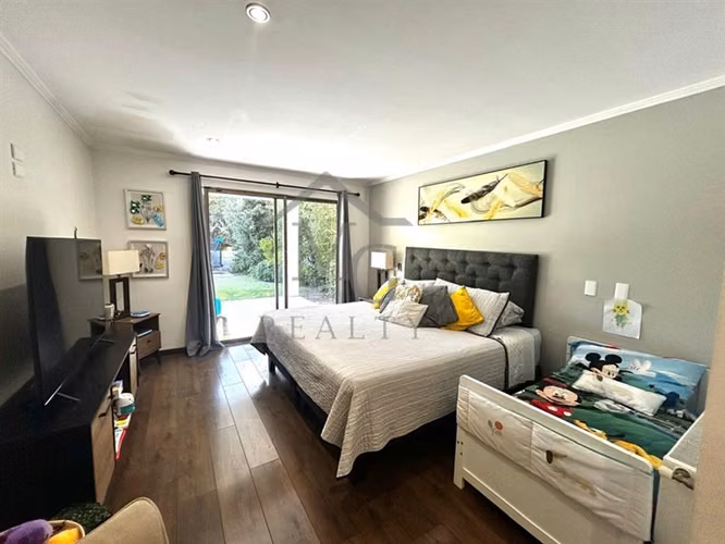 Casa en venta de 3 dorm. en Piedra Roja Colina