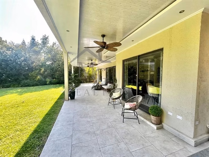 Casa en venta de 3 dorm. en Piedra Roja Colina