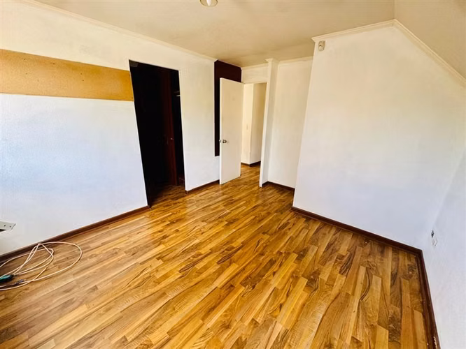 Casa en venta de 4 dormitorios Curauma