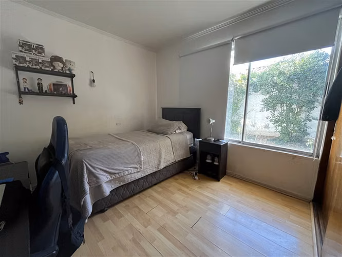 REBAJADA! Oportunidad de Inversión Casa a Remodelar