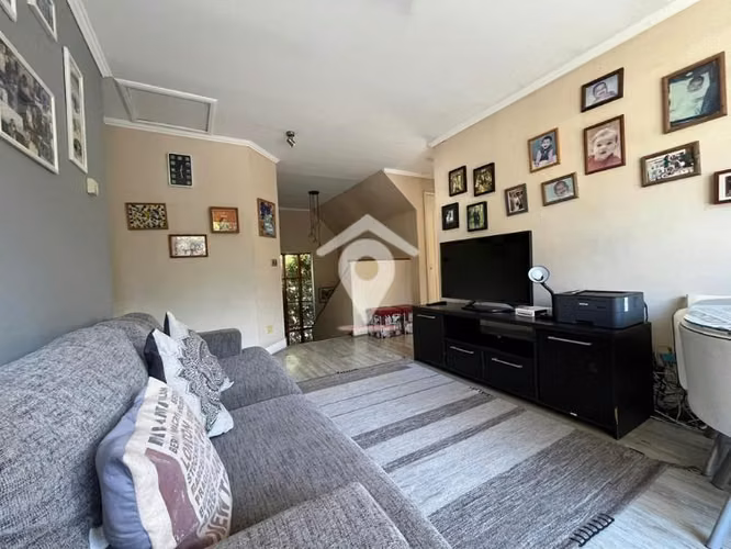 Casa en venta de 5 dorm. en Colina, Colegio Highlands.