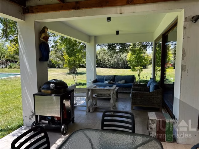 vendo casa mediterranea CON VIÑEDO, Trebulco, Talagante