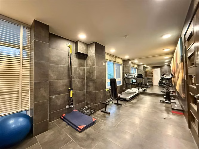 En Venta Depto 2D 2B Terraza y Piscina, Metro Santa Isabel