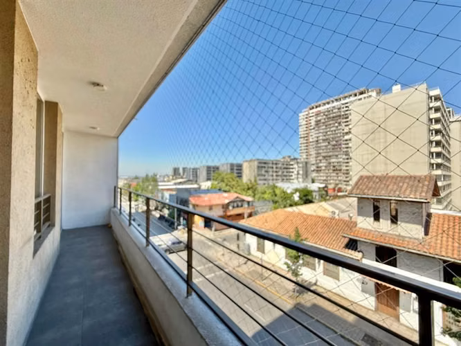 En Venta Depto 2D 2B Terraza y Piscina, Metro Santa Isabel