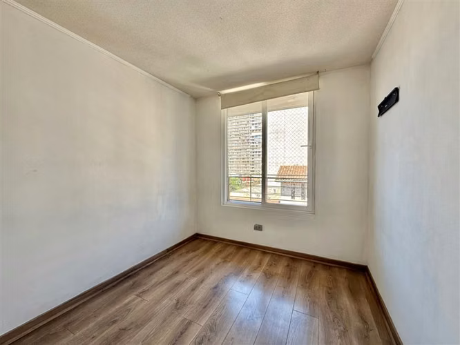 En Venta Depto 2D 2B Terraza y Piscina, Metro Santa Isabel