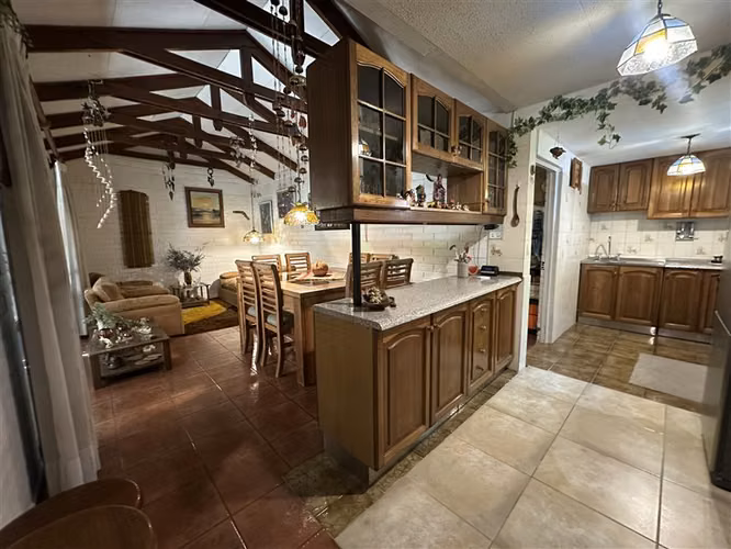 NUEVO VALOR! Casa en venta de 2 dorm. en La Florida