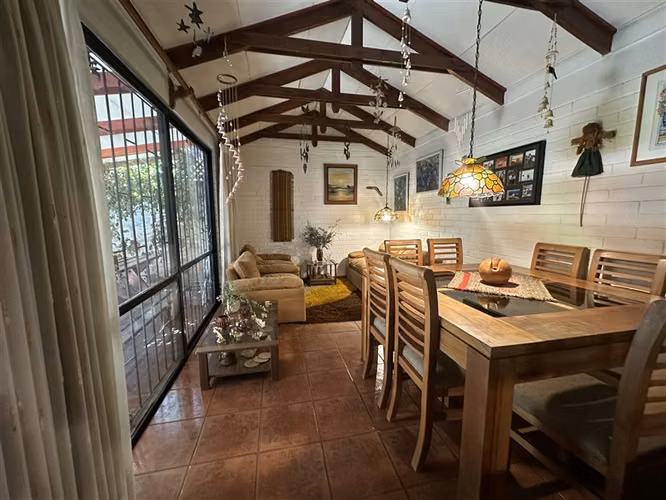 NUEVO VALOR! Casa en venta de 2 dorm. en La Florida