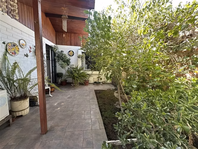 NUEVO VALOR! Casa en venta de 2 dorm. en La Florida