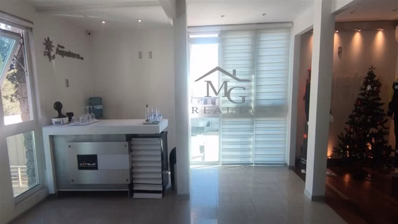 Oficina en arriendo en chicureo Colina
