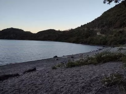 Parcelas Orilla Lago Ranco Desde 5.000 m con Playa y Muelle