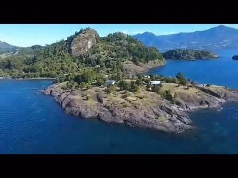 Parcelas Orilla Lago Ranco Desde 5.000 m con Playa y Muelle
