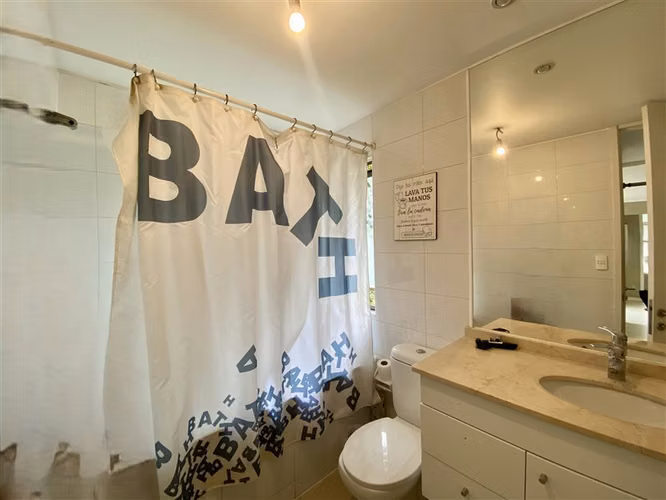 Casa en venta de 4 dorm. en La Reserva Colina