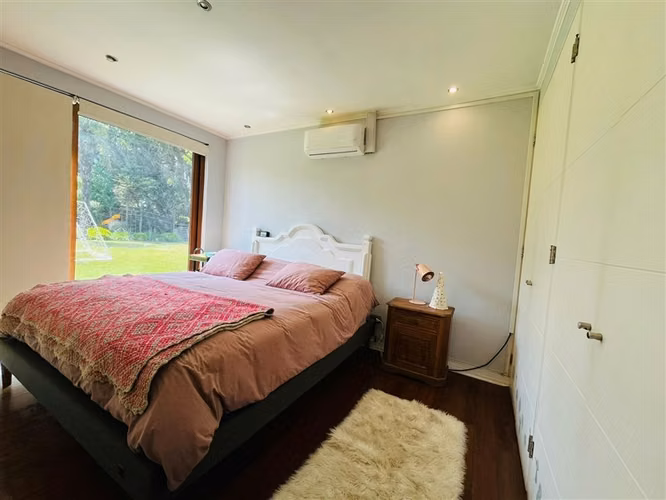 Casa en arriendo de 5 dorm. en Colina
