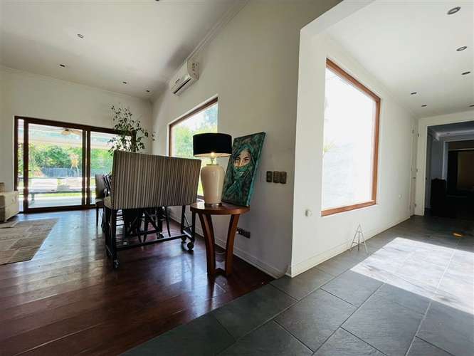 Casa en arriendo de 5 dorm. en Colina - Imagen 4