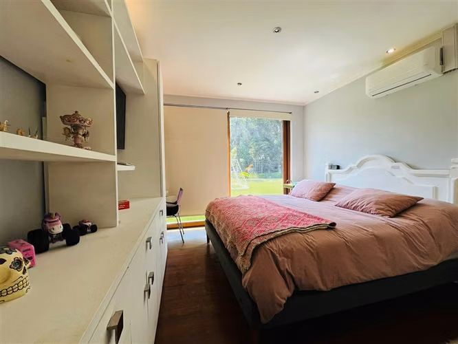 Casa en arriendo de 5 dorm. en Colina