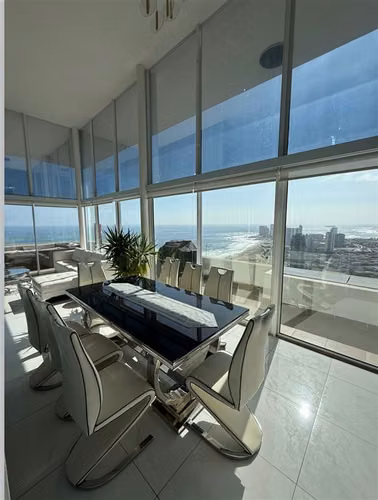 Penhouse en arriendo de 4 dorm. en Iquique