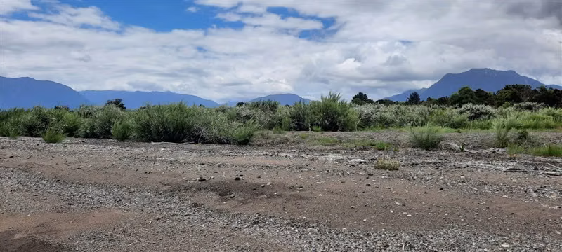 OPORTUNIDAD PARCELA A ORILLA DE LAGO VISTA AL VOLCÁN OSORNO