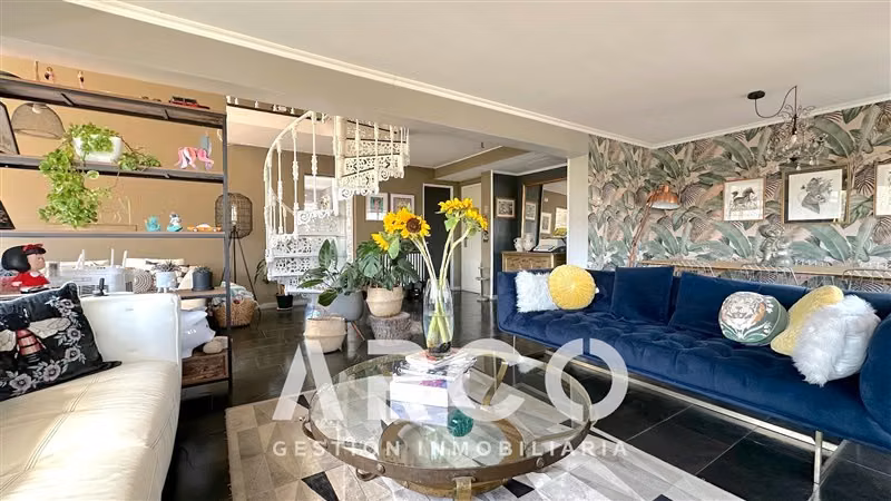 Departamento Duplex Remodelado 2d 2e. 140 m2. En Suecia.