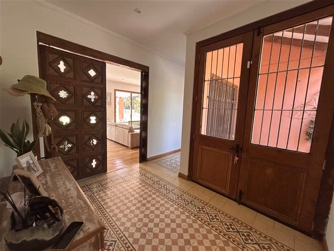 Casa en venta de 4 dorm. en Colina