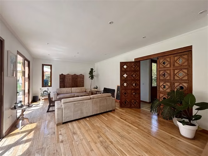 Casa en venta de 4 dorm. en Colina